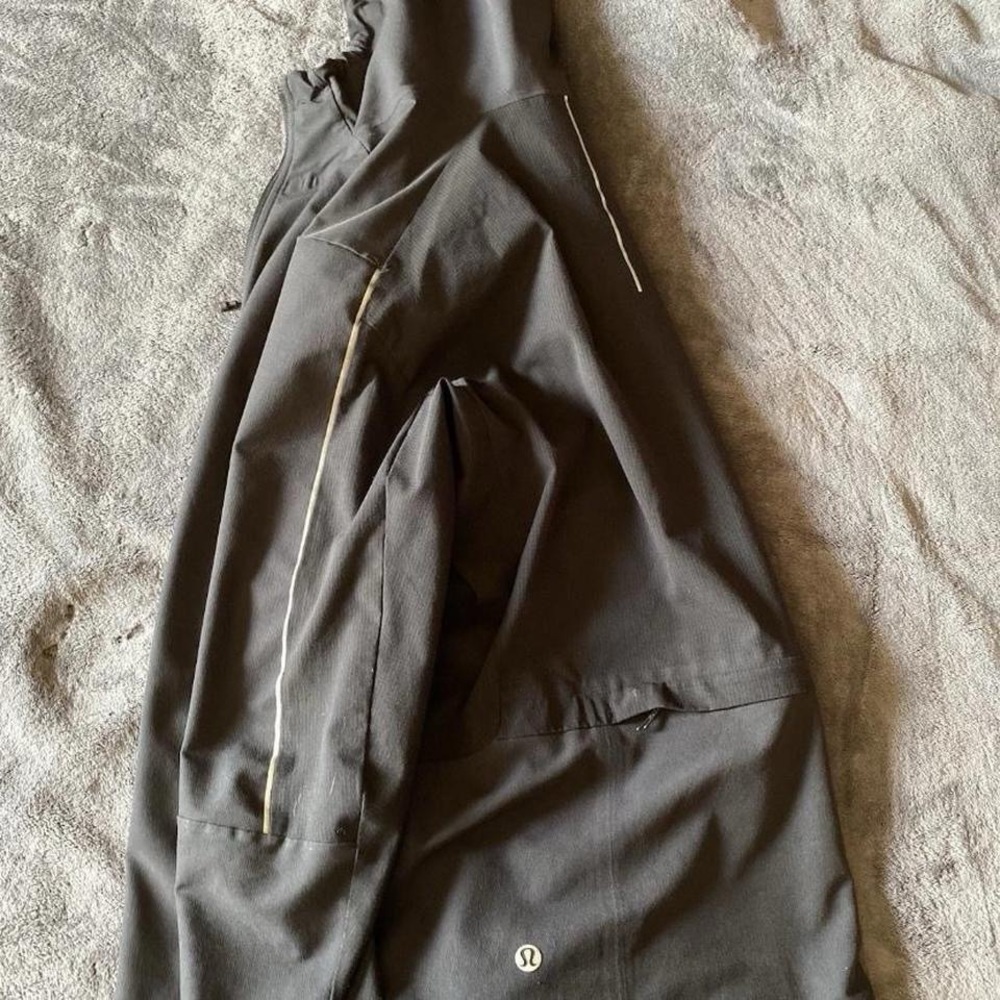 lululemon athletica Men's Black warp light